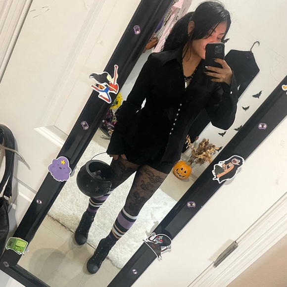 Vintage Vertigo Paris black snap button down top - Picture 4 of 16